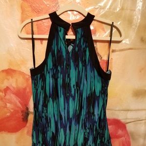 Like new halter, XL. Green, black,blue